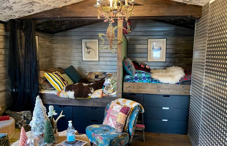 Spend the night in Utrecht - Sustainaway hutttt